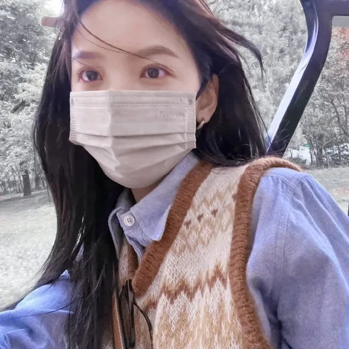 绿茵春色